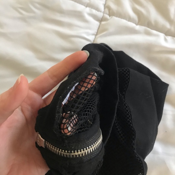 H&M Black Top - Picture 3 of 4